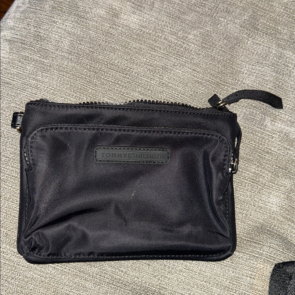 Tommy Hilfiger Black Wristlet Nylon 7”w x 5”h Amazing Condition